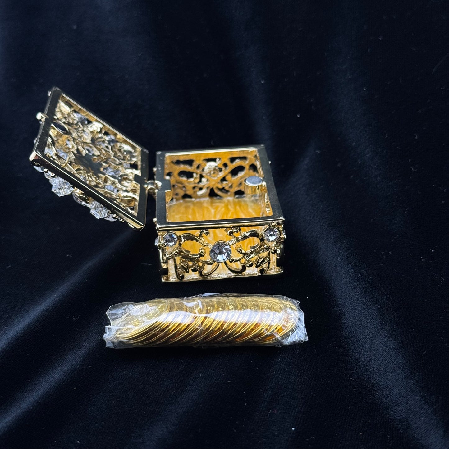 3" Gold Rectangle Crystal Box Set (826-GLD)