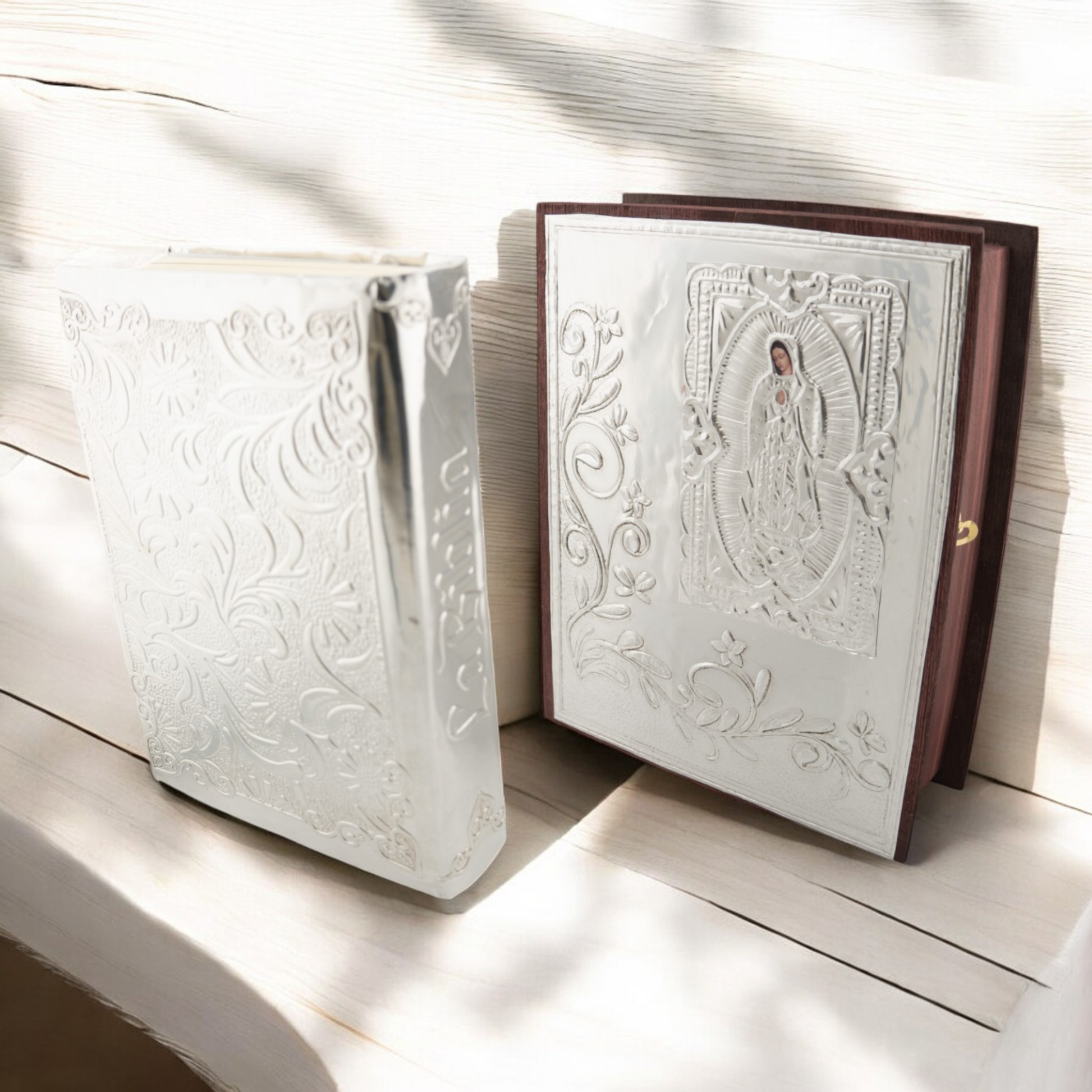 Artisanal Embossed Metal Holy Bible (Cedar Box) (Large-Silver)-Chacho's Kids