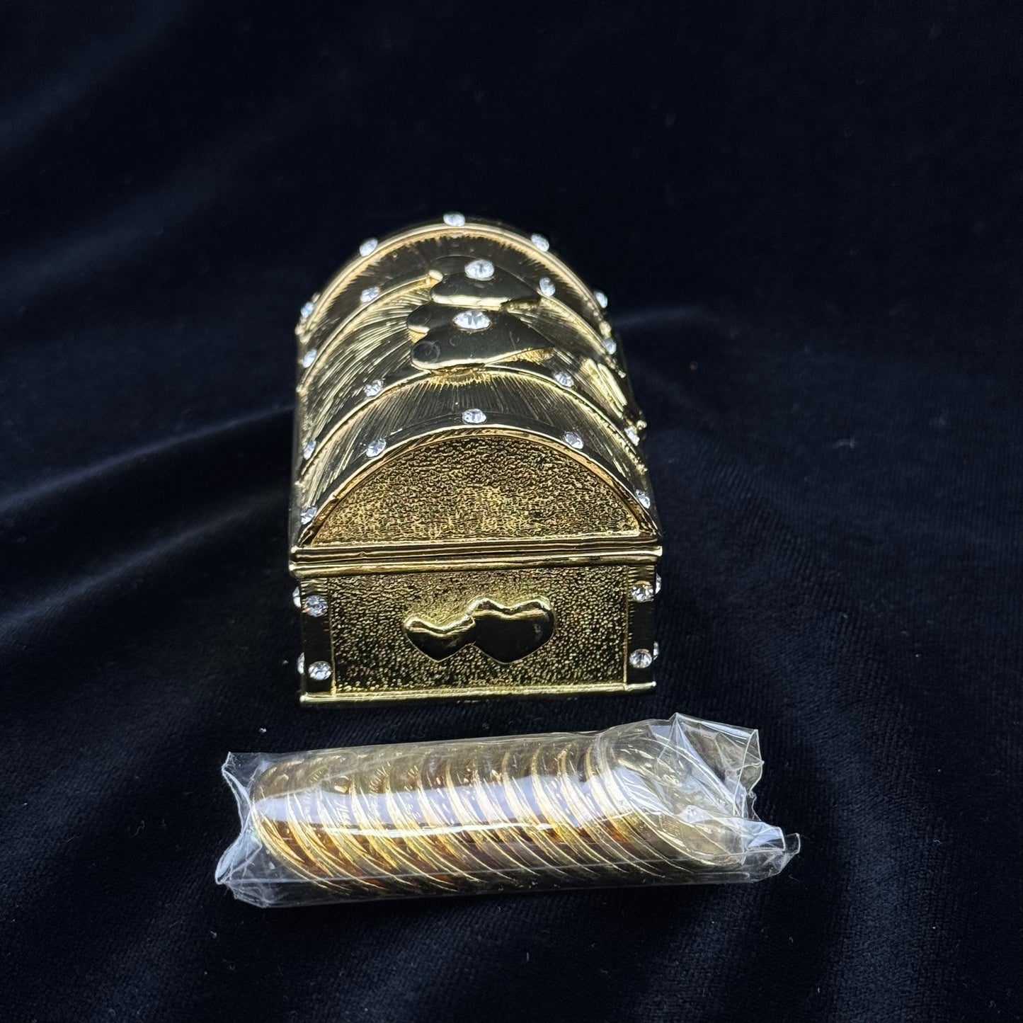 2-1/4" Gold Double Heart Chest Set (825-GLD)