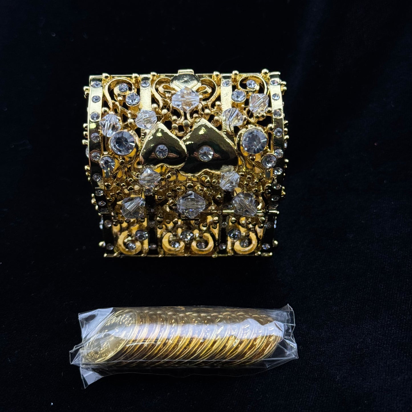2-1/4" Gold Double Heart Chest Set (806-GLD)